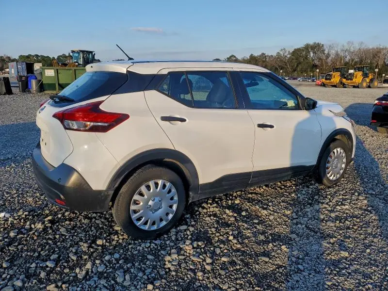 2020 NISSAN KICKS S  