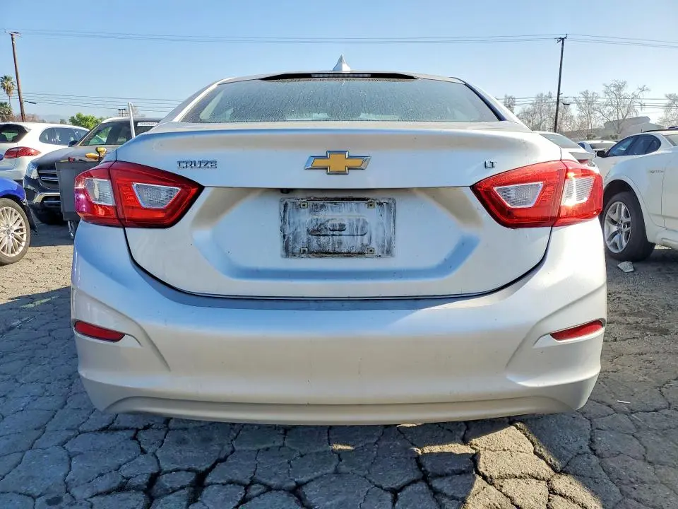 2016 CHEVROLET CRUZE LT  