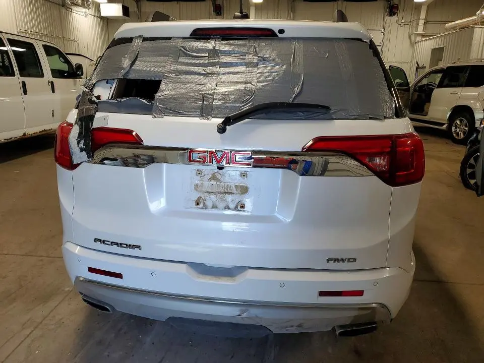 2017 GMC ACADIA DENALI  