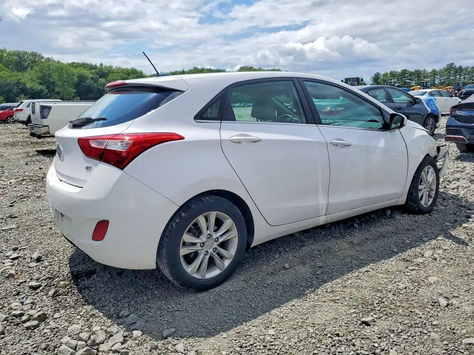 2015 HYUNDAI ELANTRA GT BASE  