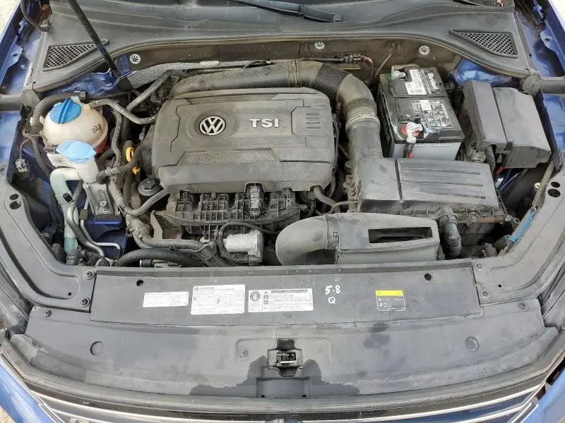 2017 VOLKSWAGEN PASSAT R-LINE  