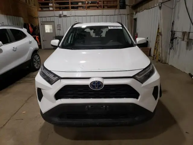 2022 TOYOTA RAV4 XLE  