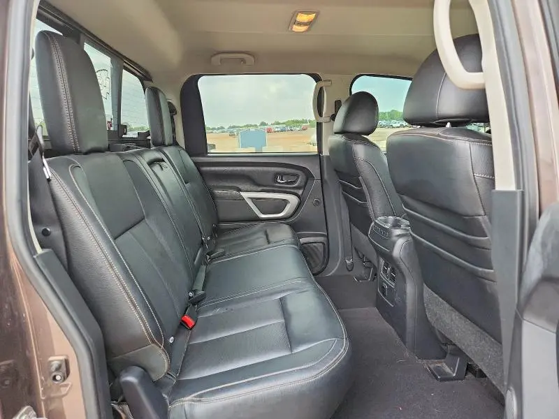 2017 NISSAN TITAN SL  