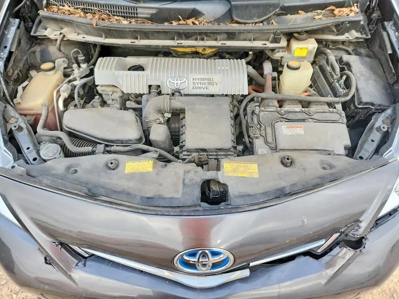 2012 TOYOTA PRIUS V THREE  