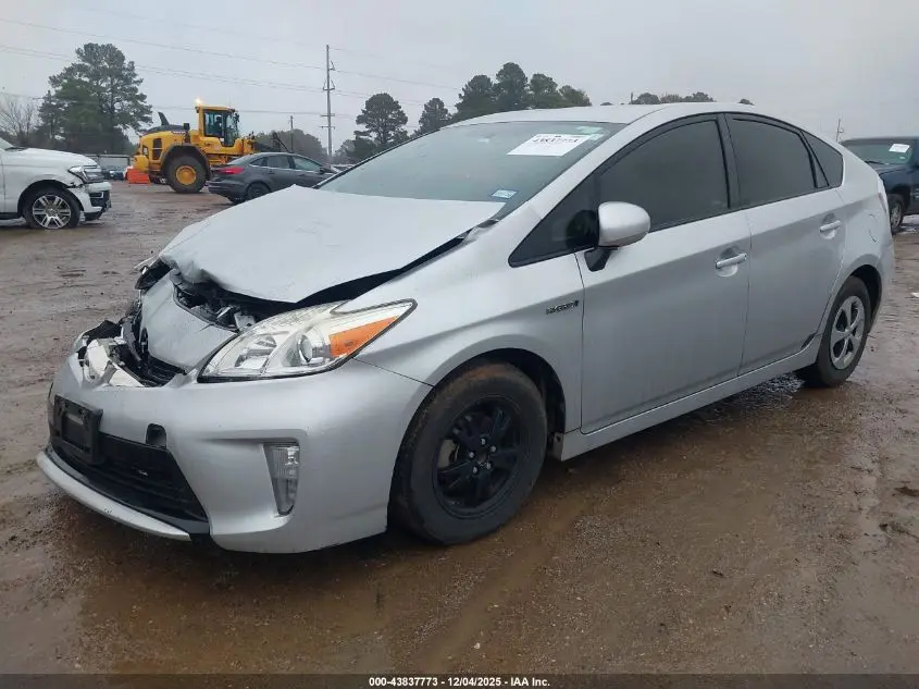 2015 TOYOTA PRIUS THREE