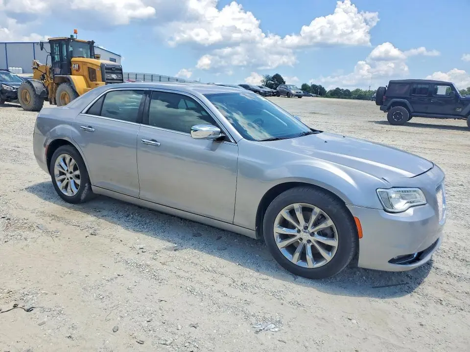 2016 CHRYSLER 300C   