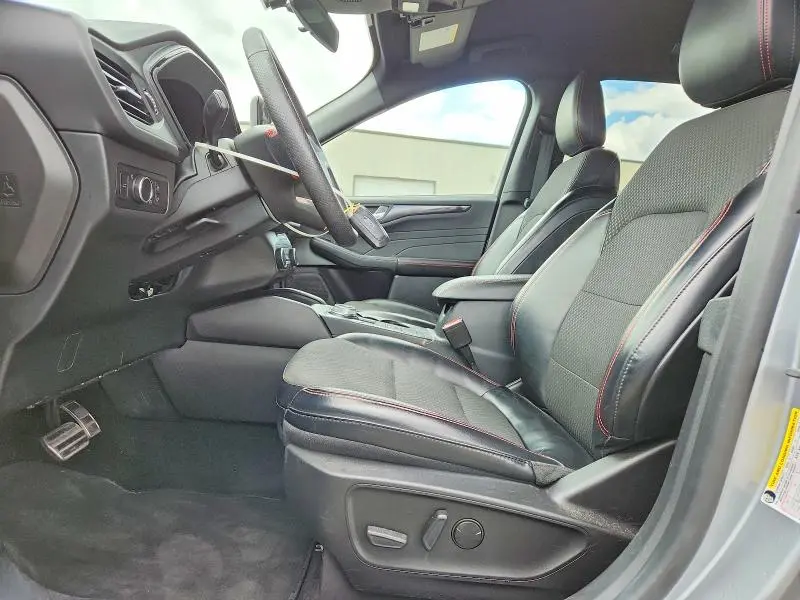 2023 FORD ESCAPE ST LINE  