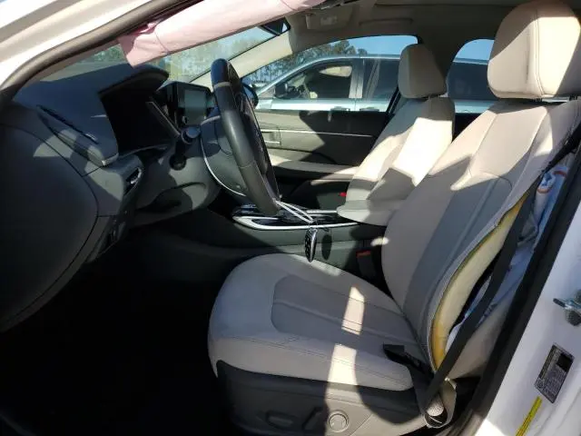 2022 HYUNDAI SONATA SEL  
