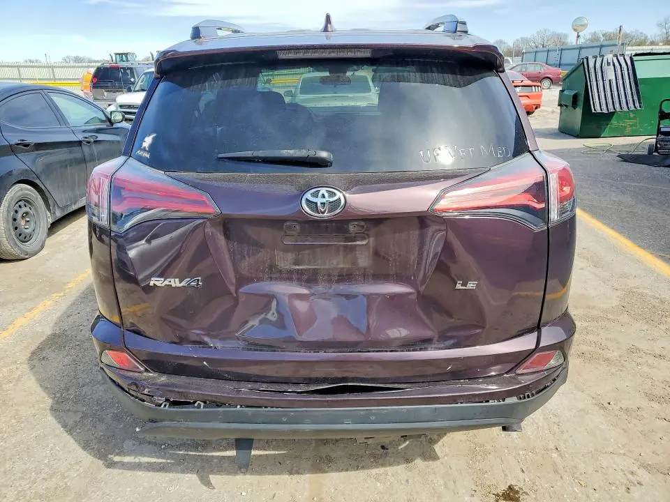 2018 TOYOTA RAV4 LE  