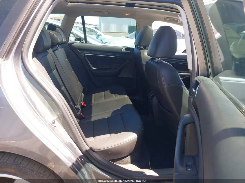 2014 VOLKSWAGEN JETTA SPORTWAGEN 2.0L TDI