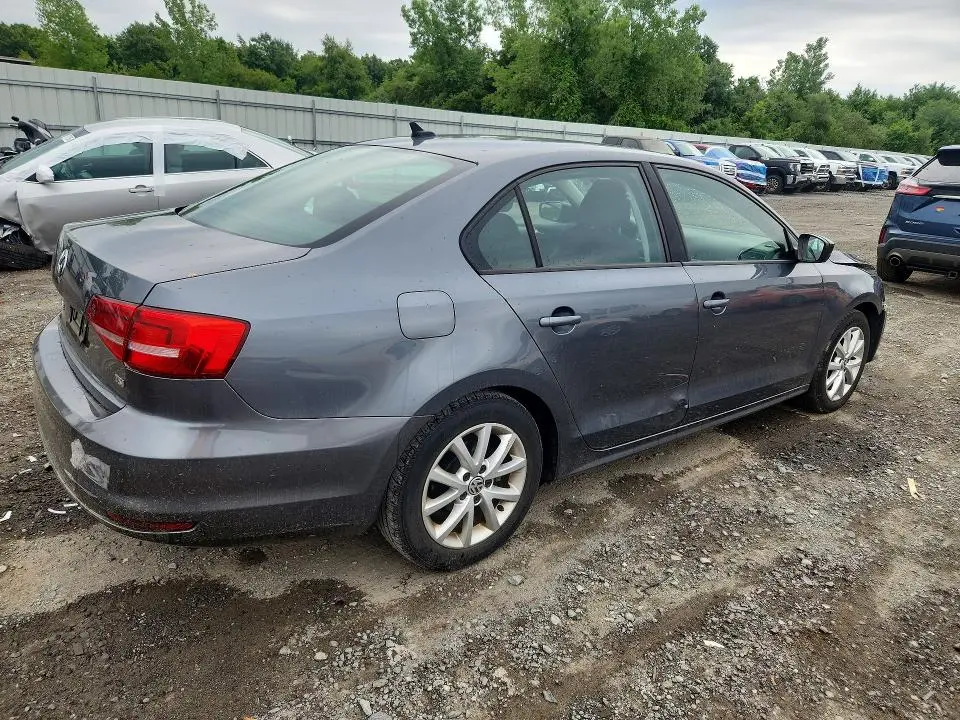 2015 VOLKSWAGEN JETTA SE  