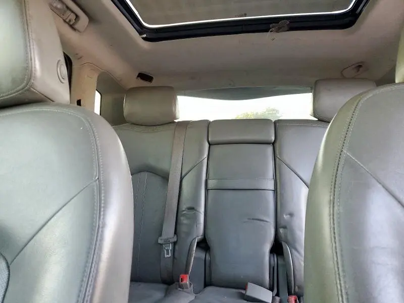 2011 CADILLAC SRX LUXURY COLLECTION  