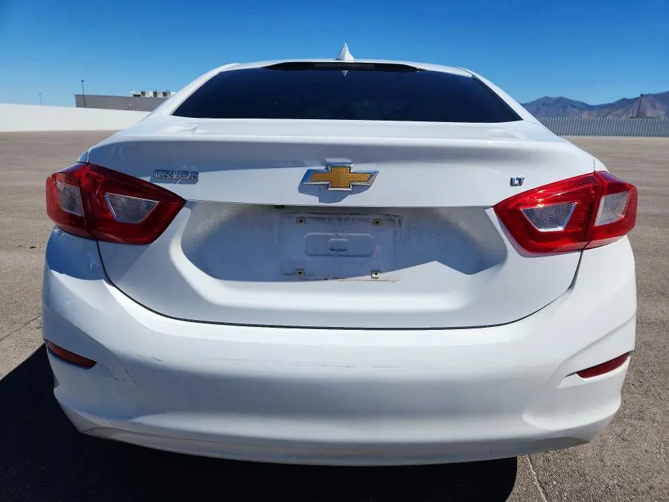 2016 CHEVROLET CRUZE LT  