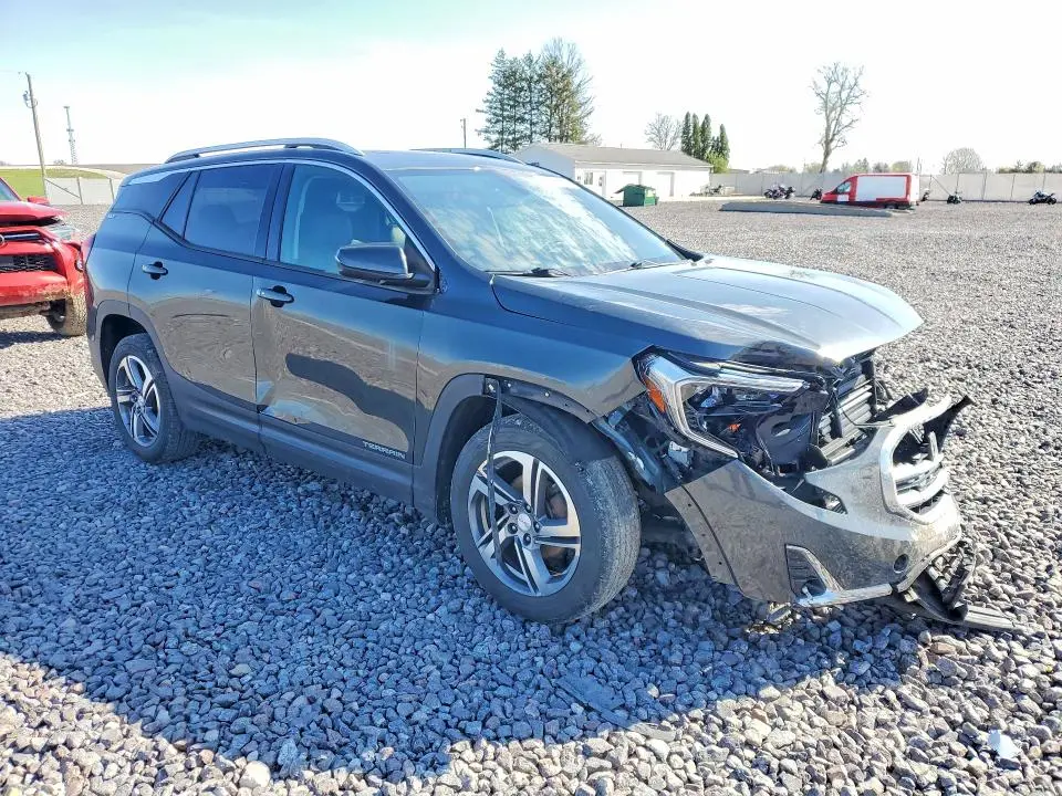 2018 GMC TERRAIN SLT  
