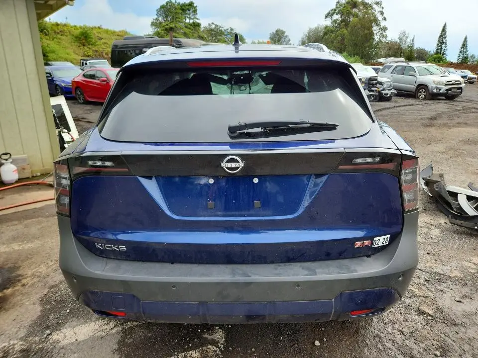 2026 NISSAN KICKS SR  