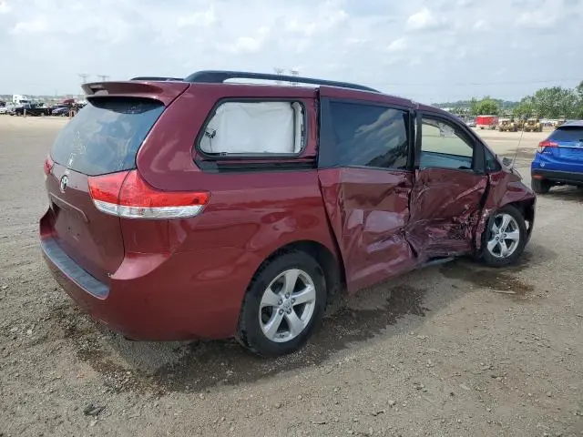 2011 TOYOTA SIENNA LE  