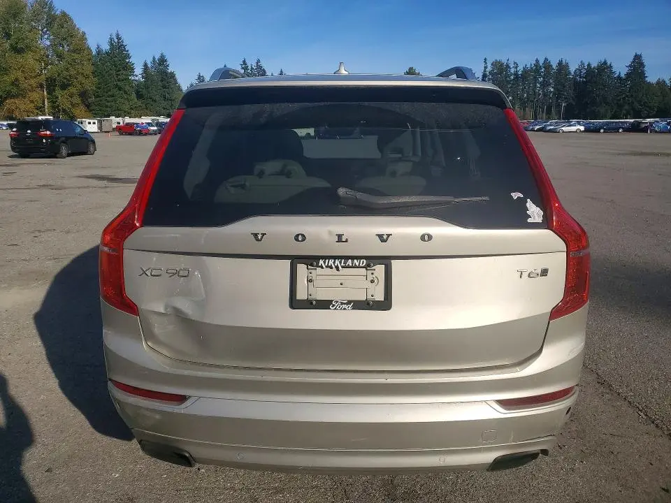 2016 VOLVO XC90 T6  