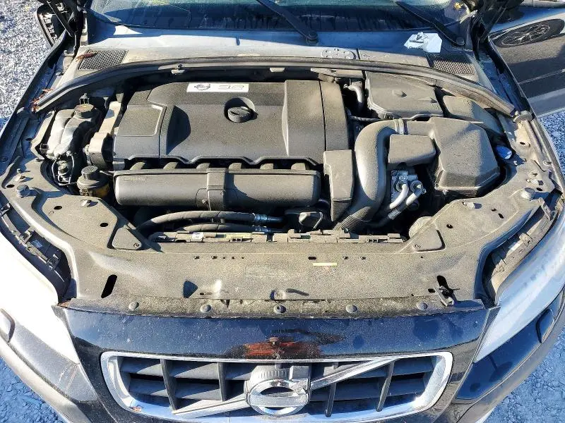 2012 VOLVO XC70 3.2  