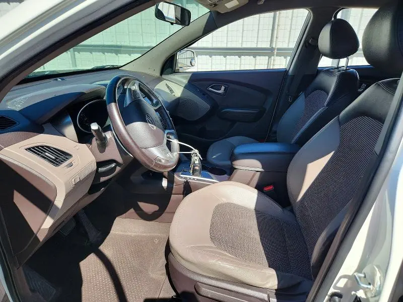 2011 HYUNDAI TUCSON GLS  