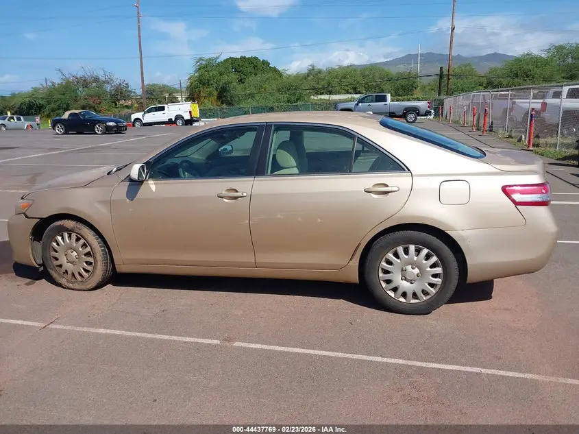 2010 TOYOTA CAMRY LE