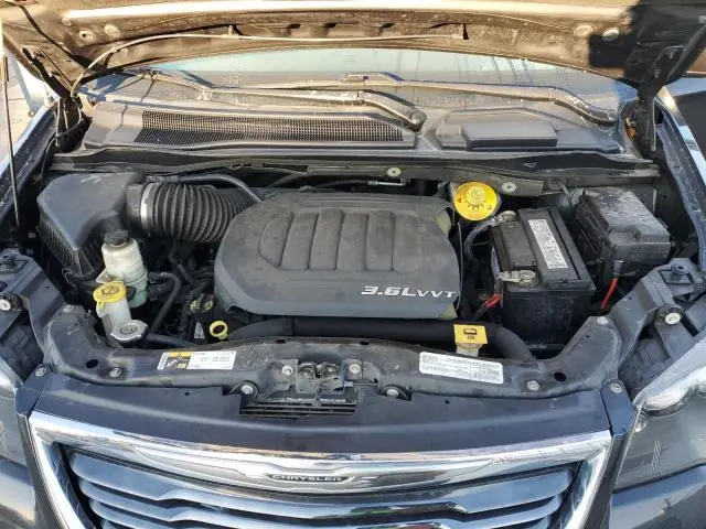 2016 CHRYSLER TOWN & COUNTRY S  