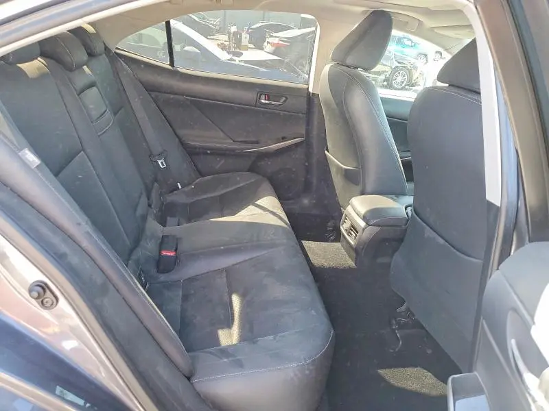 2016 LEXUS IS 200T  