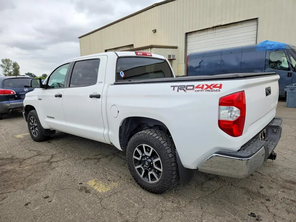 2019 TOYOTA TUNDRA SR5  