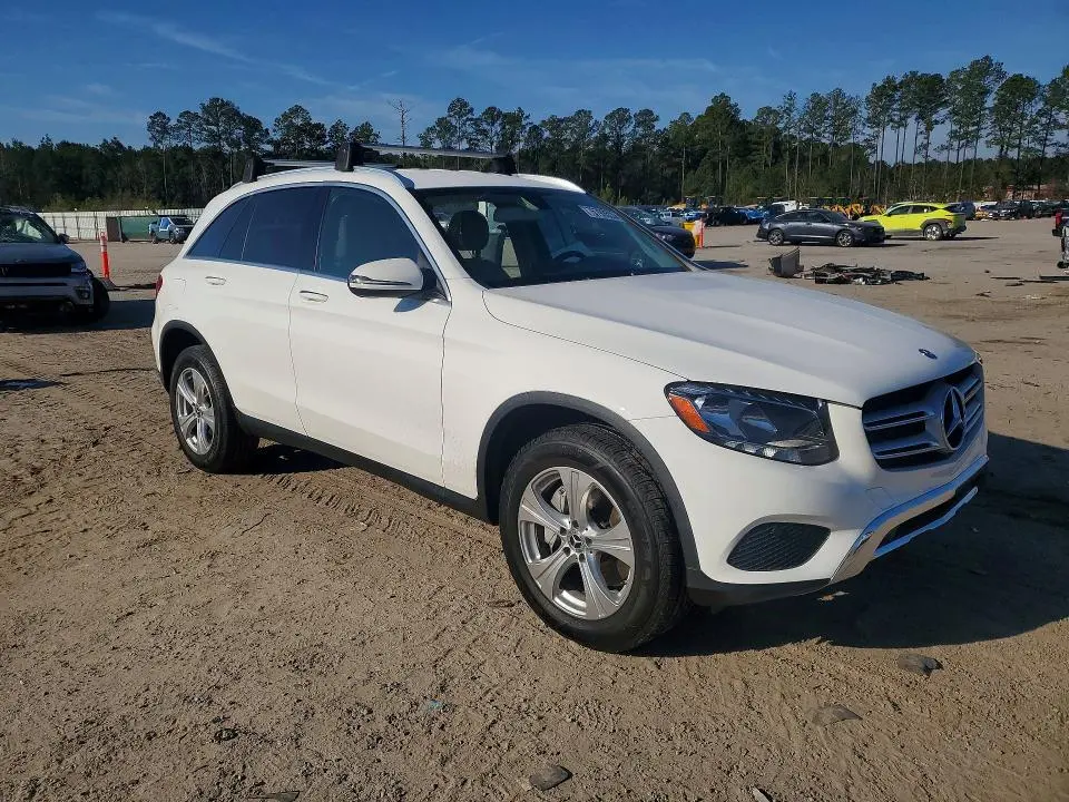 2017 MERCEDES-BENZ GLC 300  