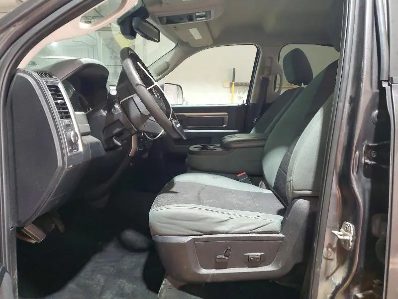 2014 RAM 1500 SLT  