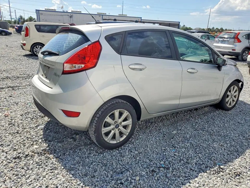 2012 FORD FIESTA SE  