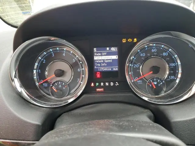 2011 CHRYSLER TOWN & COUNTRY TOURING  