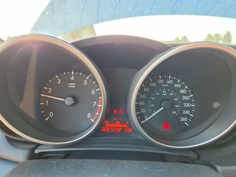 2010 MAZDA 3 I  
