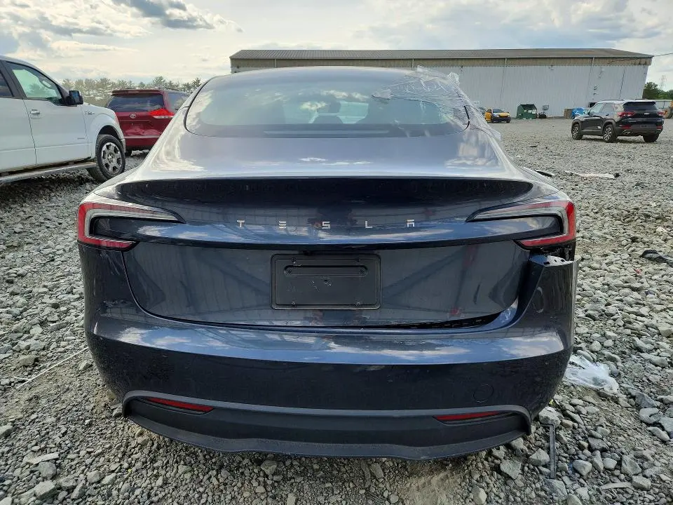 2025 TESLA MODEL 3   