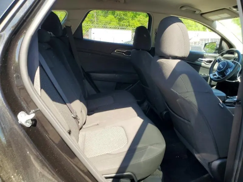 2024 KIA SPORTAGE LX  