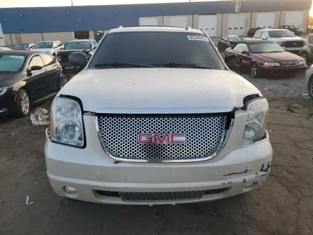 2011 GMC YUKON DENALI  