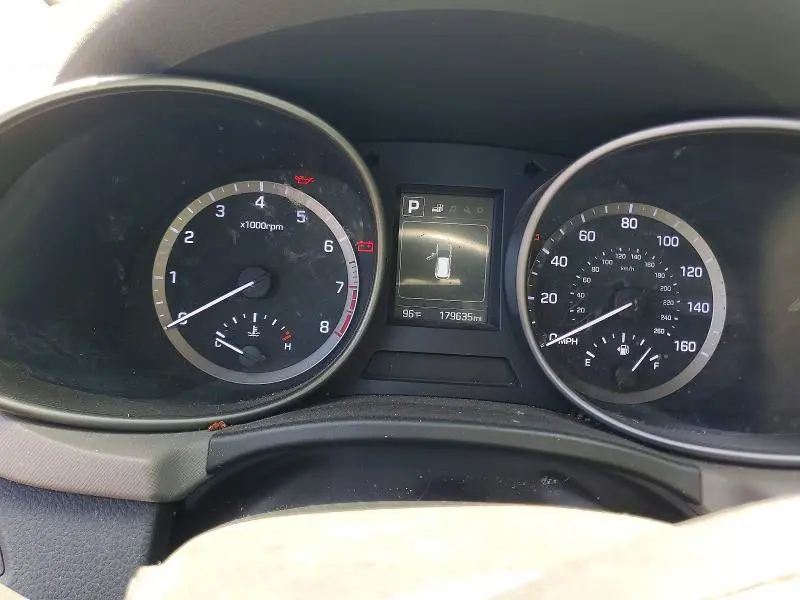 2017 HYUNDAI SANTA FE SE  