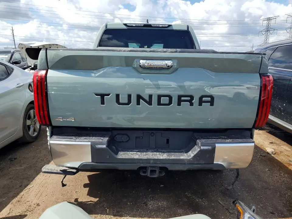 2026 TOYOTA TUNDRA CREWMAX LIMITED  