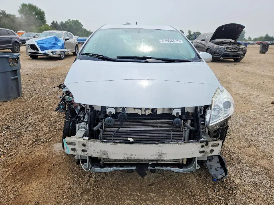 2015 TOYOTA PRIUS FOUR  