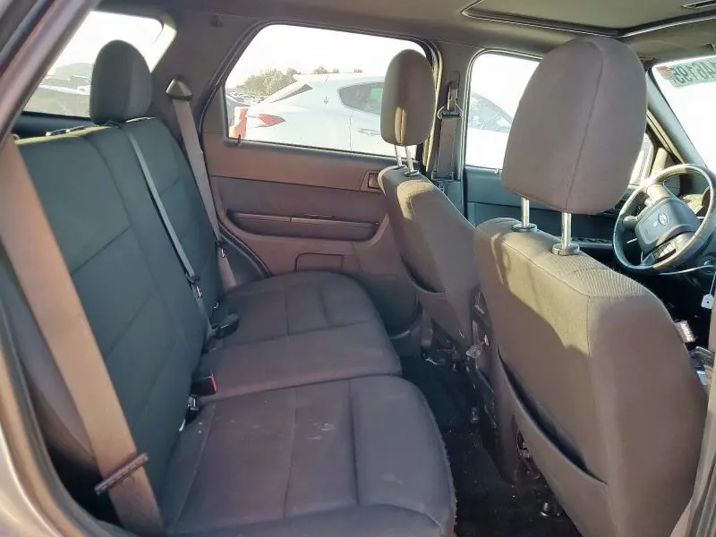 2012 FORD ESCAPE XLT  