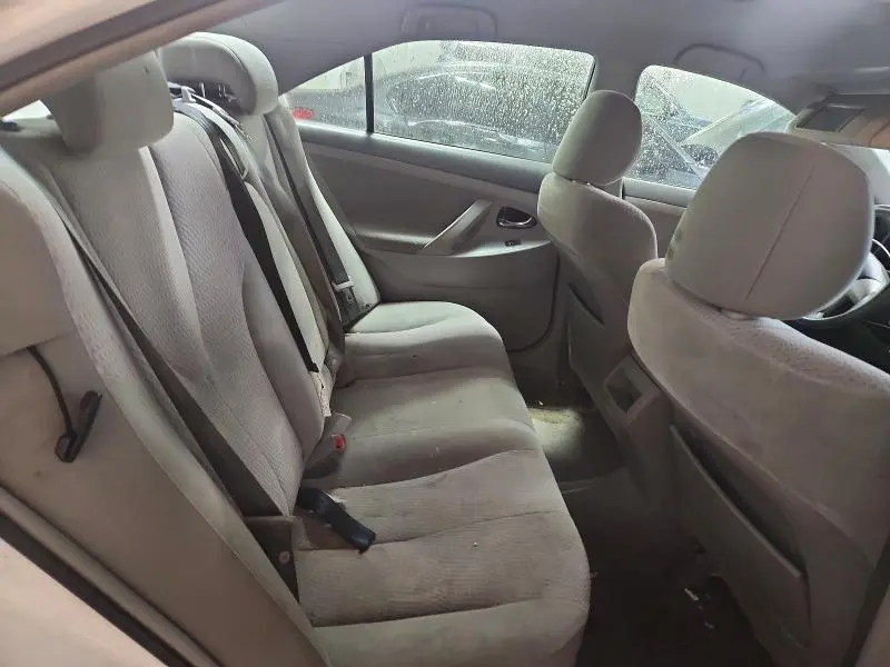 2011 TOYOTA CAMRY LE  