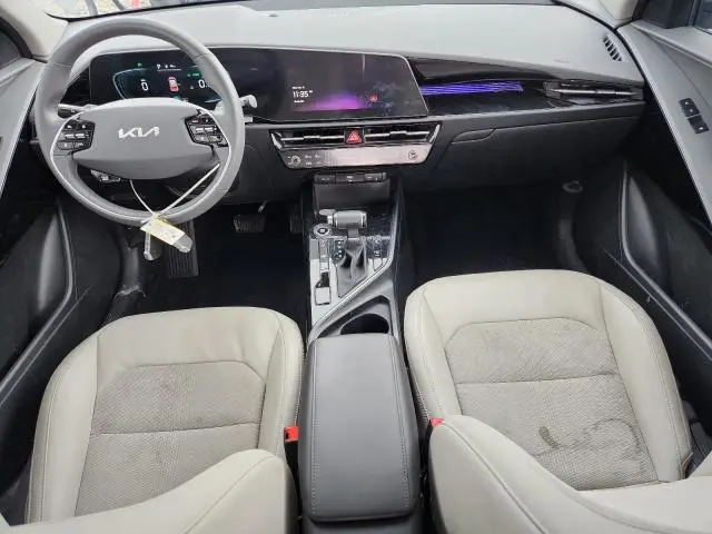 2023 KIA NIRO EX  