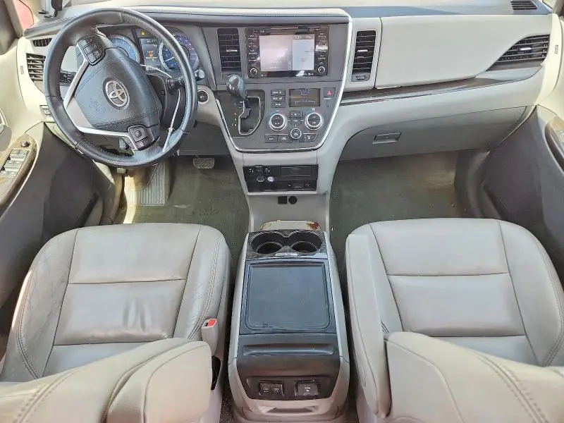 2018 TOYOTA SIENNA XLE PREMIUM 7-PASSENGER  