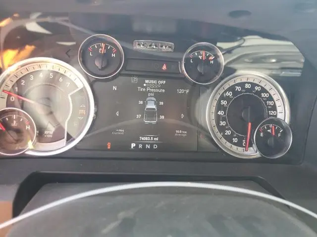 2018 RAM 1500 SLT  