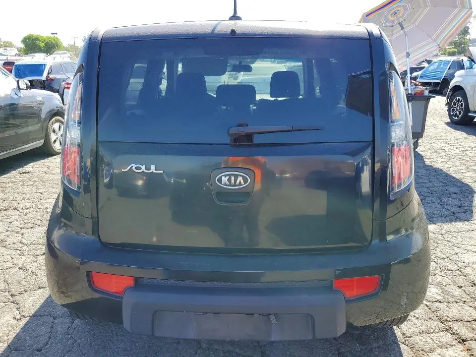 2010 KIA SOUL +  