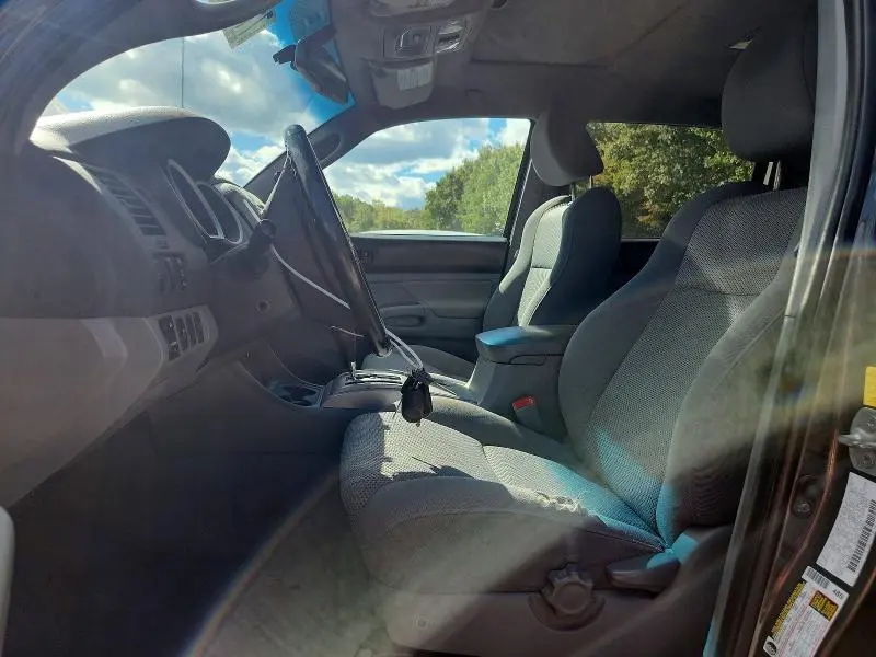 2010 TOYOTA TACOMA V6  