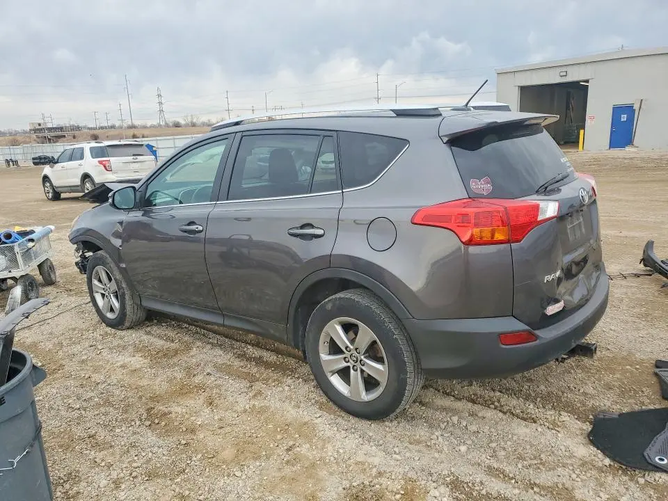 2015 TOYOTA RAV4 XLE  