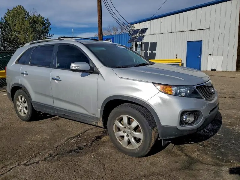 2012 KIA SORENTO BASE  
