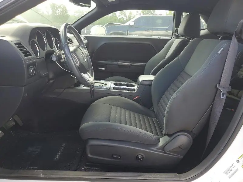 2013 DODGE CHALLENGER SXT  