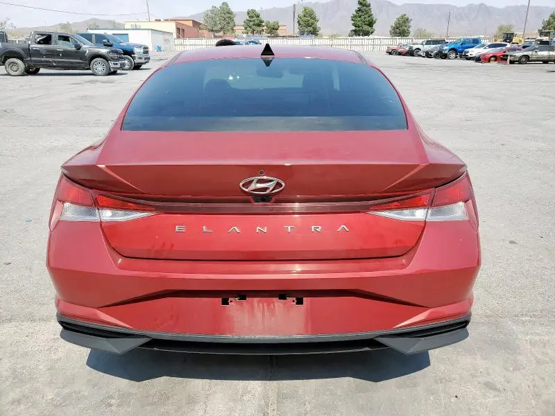 2022 HYUNDAI ELANTRA SEL  