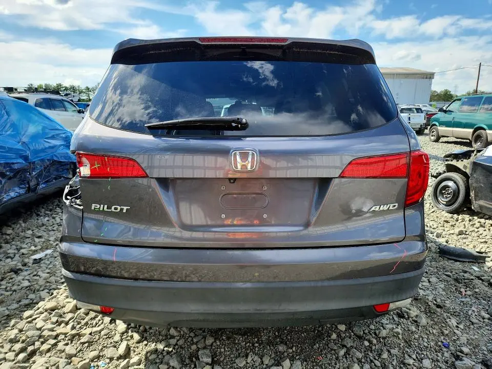 2017 HONDA PILOT EX  
